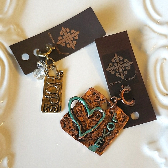 FREE💥Jane Marie rustic Hope & Love charms - Picture 2 of 6